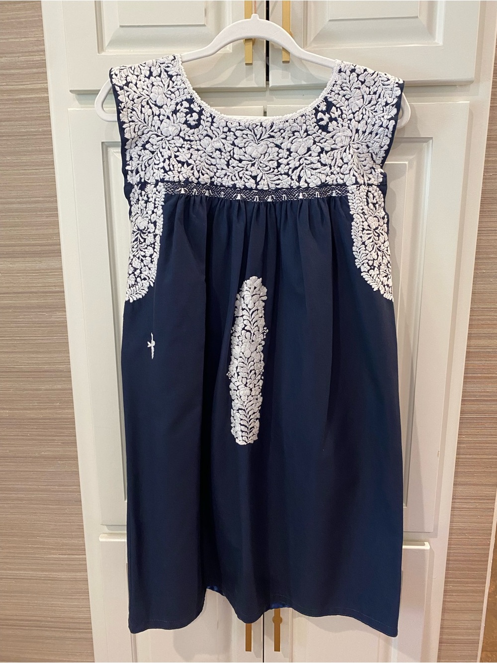 Mi Golondrina Navy & White Flores Classic Fiesta Short Dress, size S EUC
